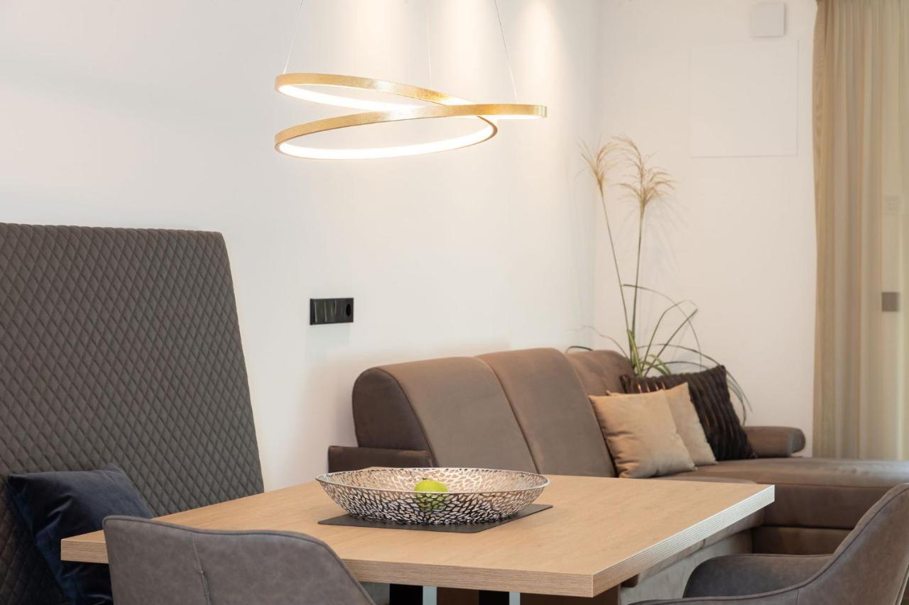 Nice Living Neue- Moderne Apartments Im Herzen Von Brixen - Kostenlose Brixencard - Ideal Fuer Familien, Paare, Geschaeftsreisende Und Allen Urlaubs Hungrigen Exteriér fotografie